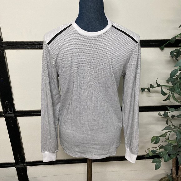 Mens Guess Lightweight Sweater with Quilted Shoulder White & Black Size Small - Picture 1 of 5